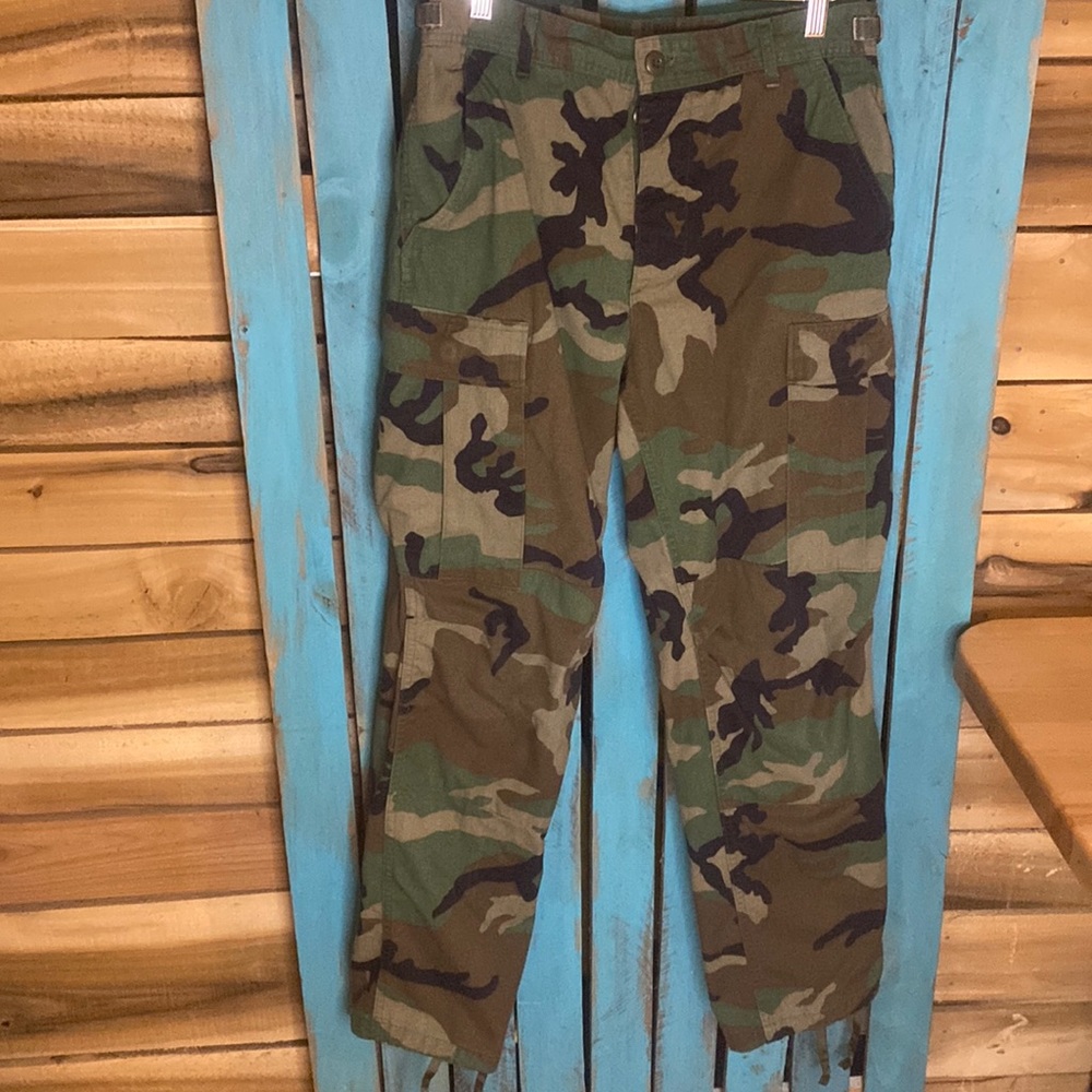 Vintage US military woodland camouflage pants size small regular waist 27-31